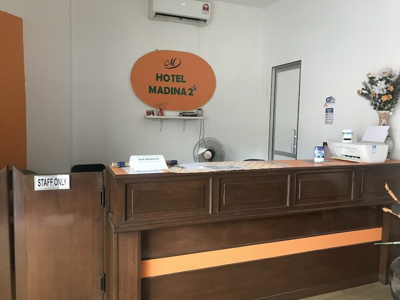 Oyo 89781 Hotel Medina 2