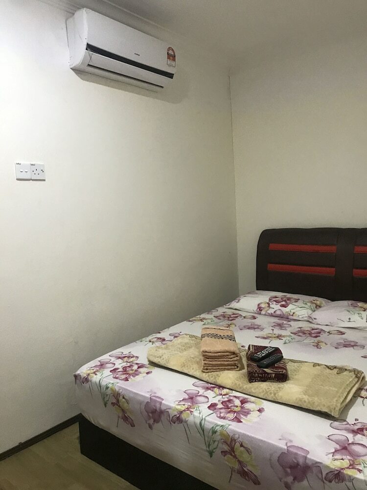 Oyo 89781 Hotel Medina 2