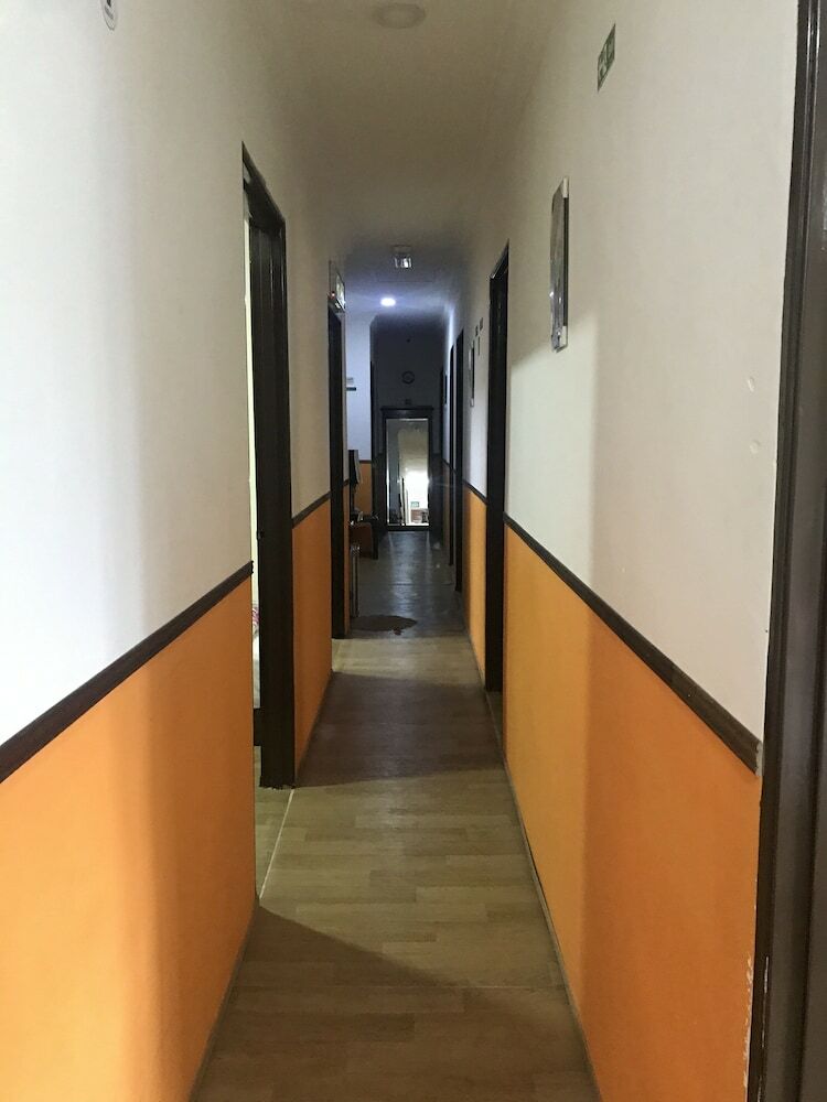 Oyo 89781 Hotel Medina 2