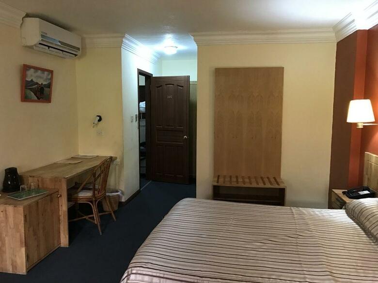 St Georges Hotel