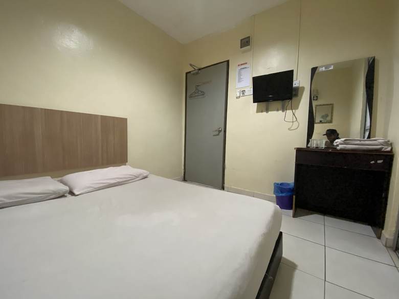 Oyo 89760 Harmoni Inn Hotel