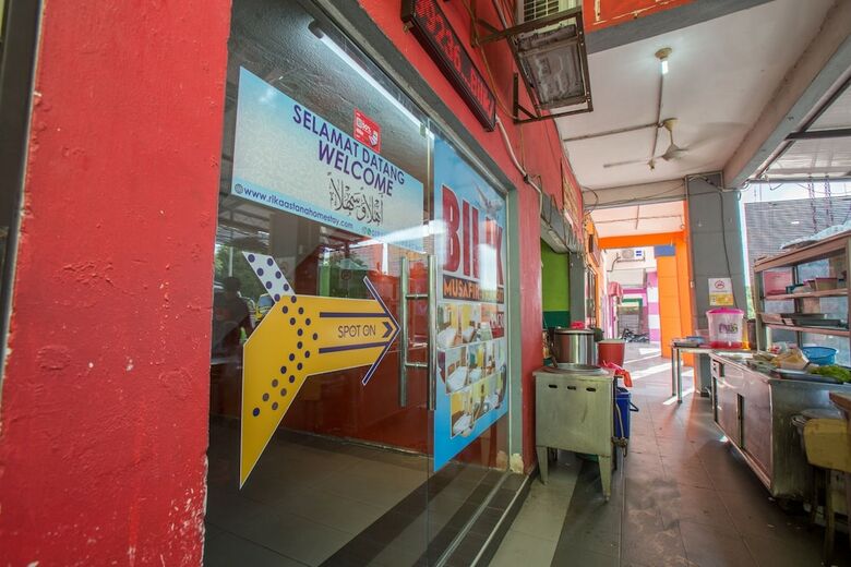 Spot On 89788 Musafir Transit Hotel