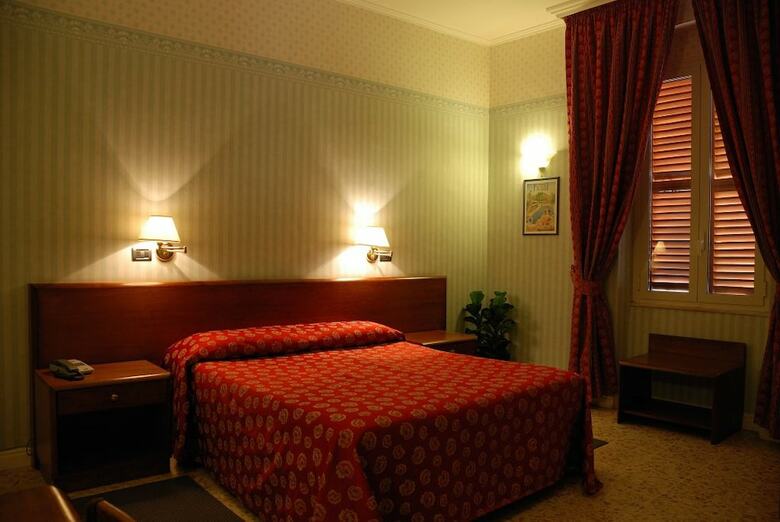 Posada Hotel Iris Crillon