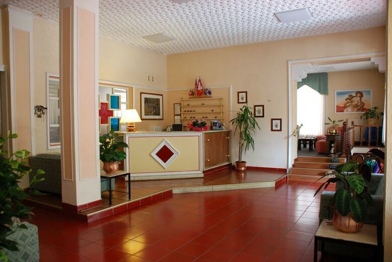 Posada Hotel Iris Crillon