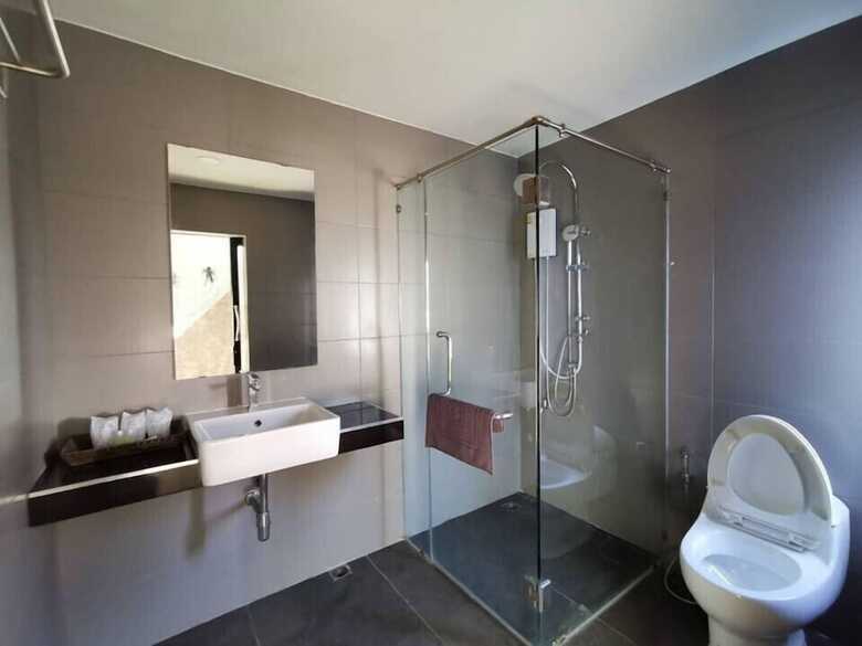 Lay Hotel