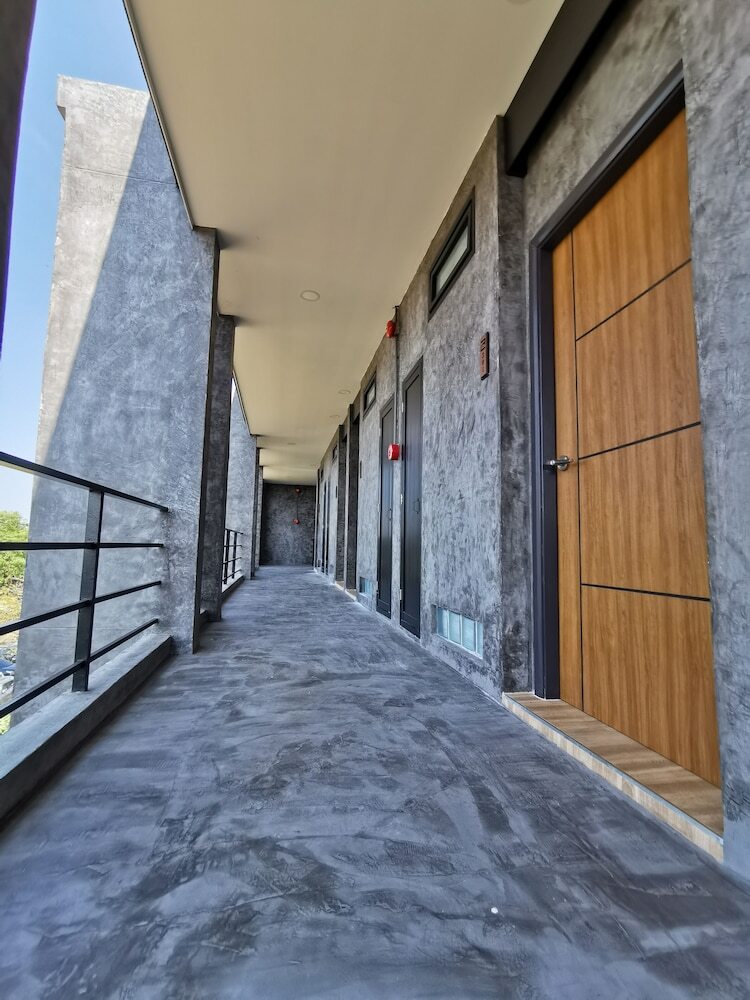 Lay Hotel