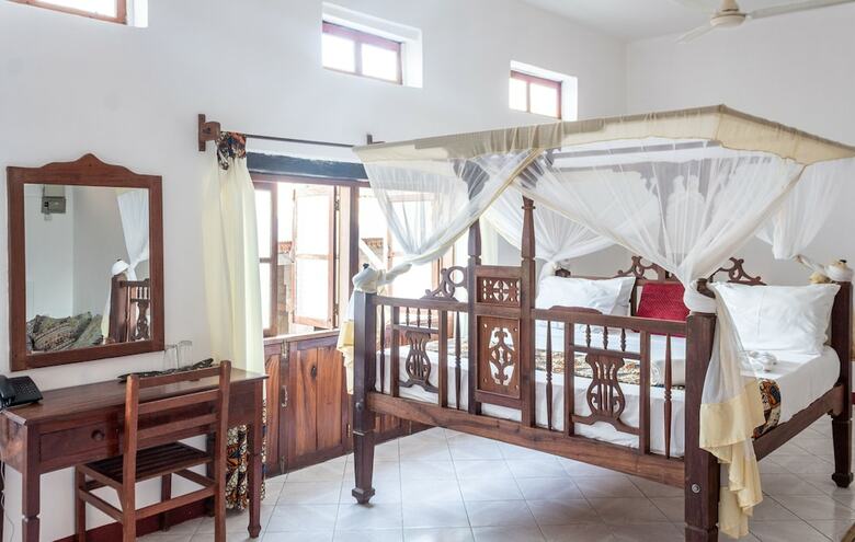 Hotel Mrusi House