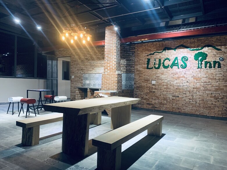 Hotel Lucas Inn 2