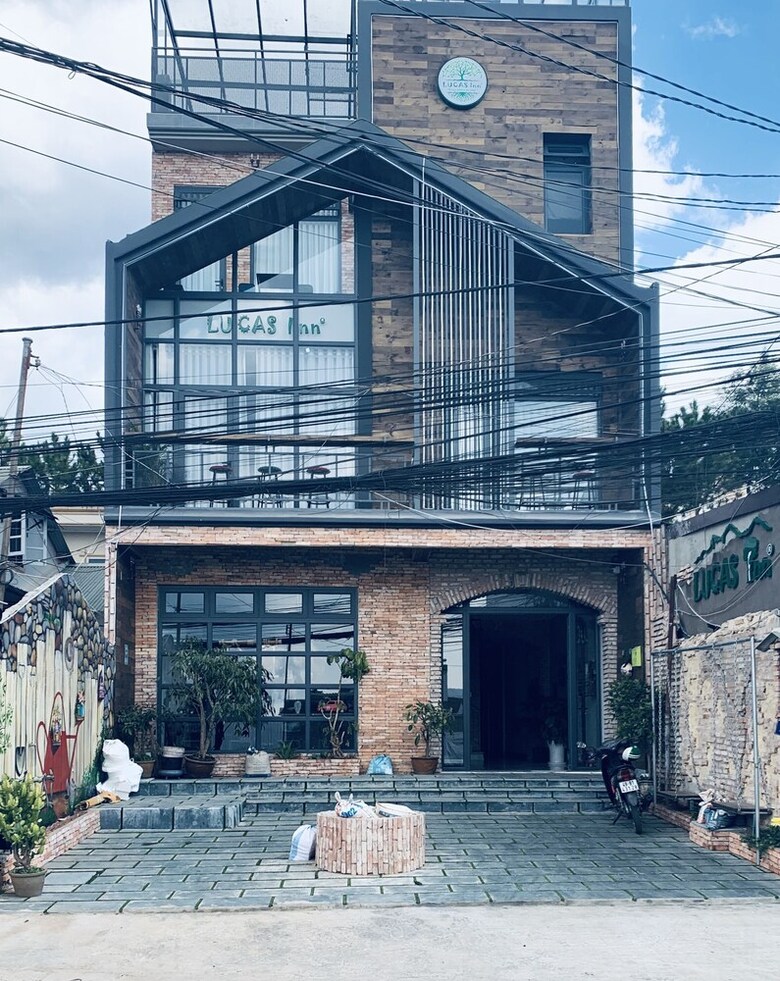 Hotel Lucas Inn 2