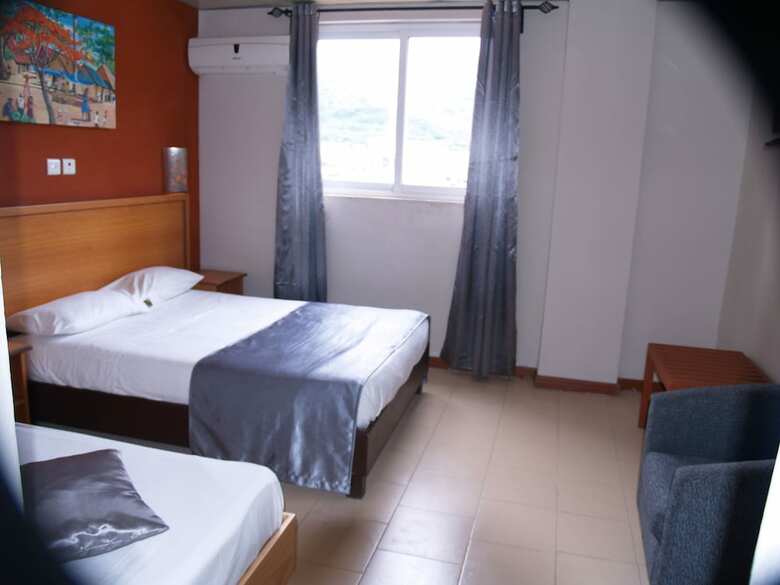 Champ De Mars Hotel