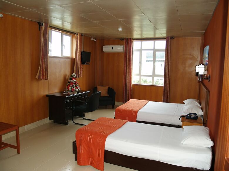 Champ De Mars Hotel