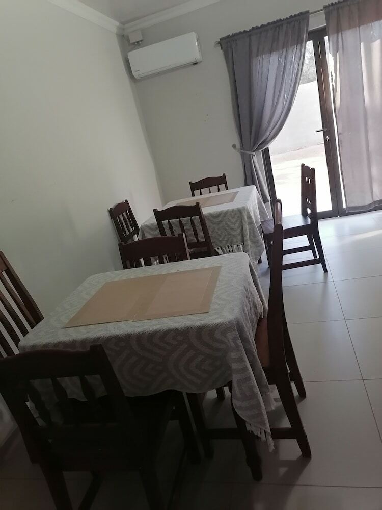Hotel Rose And Thorn Guesthouse - Adults Only
