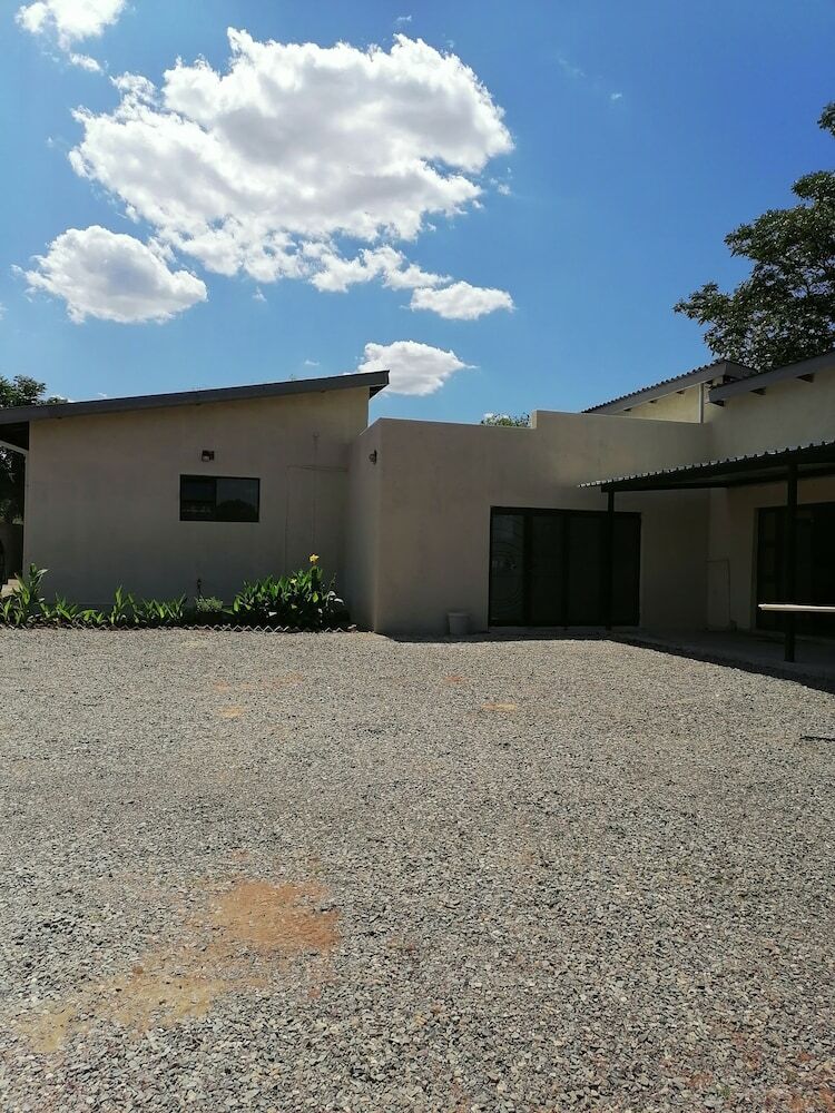 Hotel Rose And Thorn Guesthouse - Adults Only
