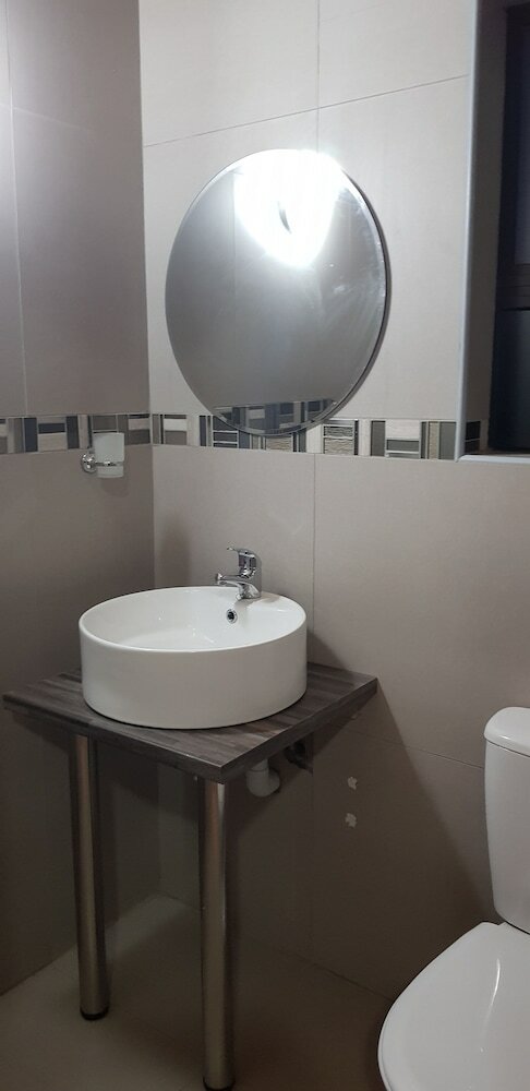 Hotel Rose And Thorn Guesthouse - Adults Only