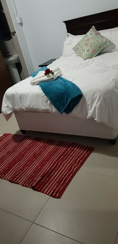 Hotel Rose And Thorn Guesthouse - Adults Only
