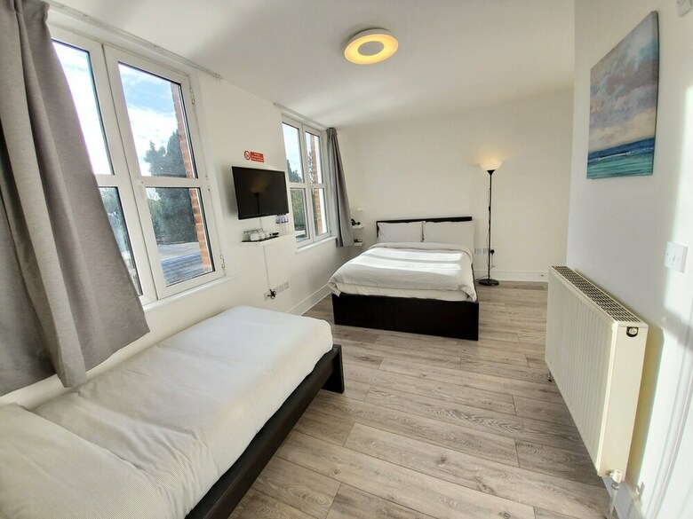 Hotel Sleeplicity London Heathrow