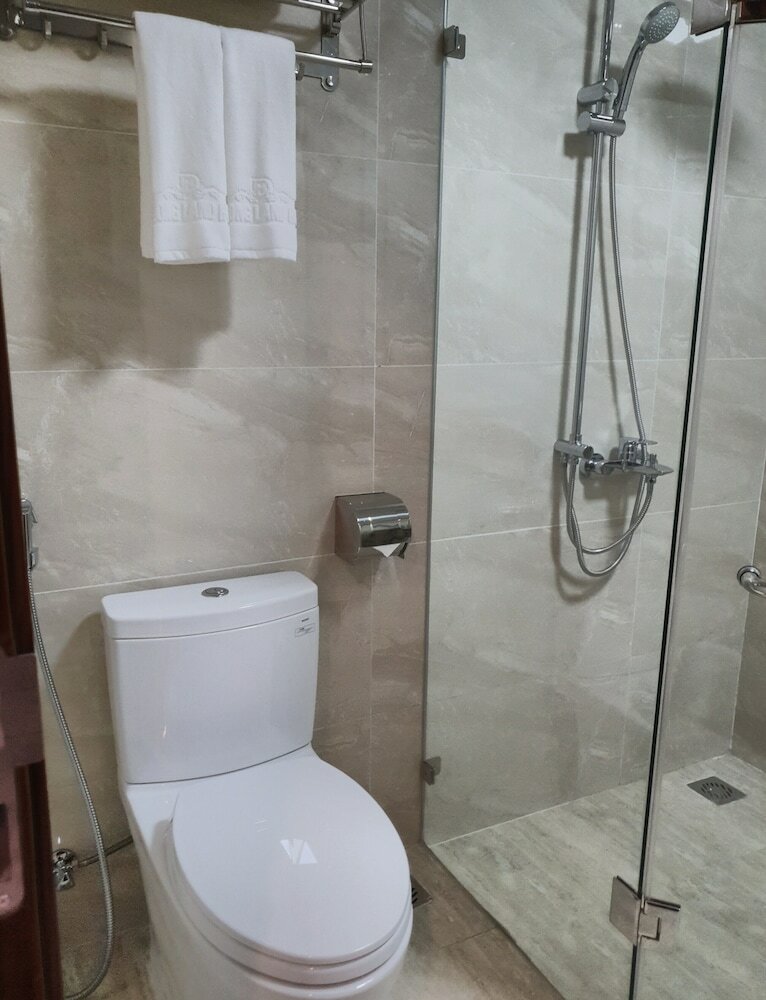 Ha Long Land Hotel