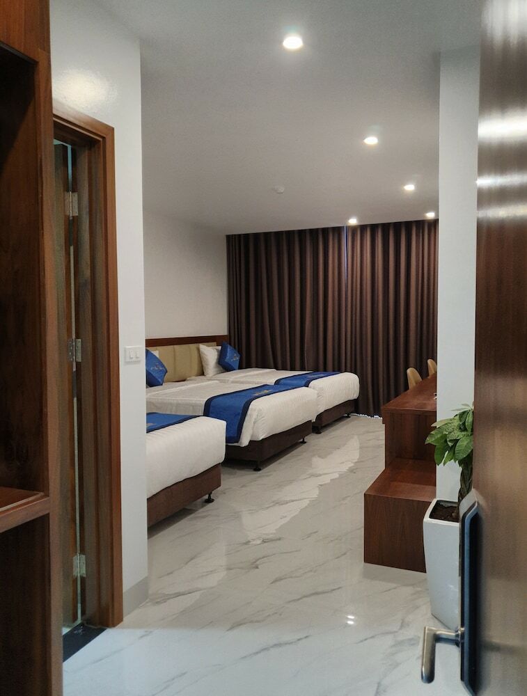 Ha Long Land Hotel