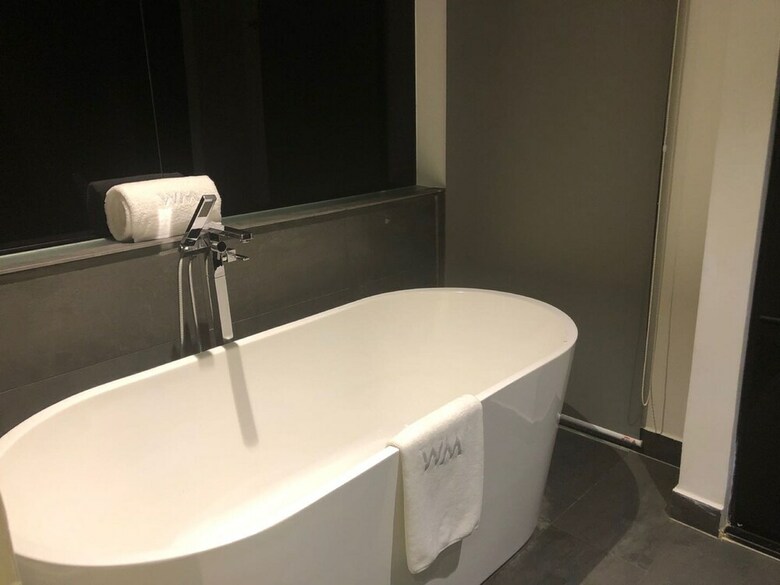 Wm Hotel