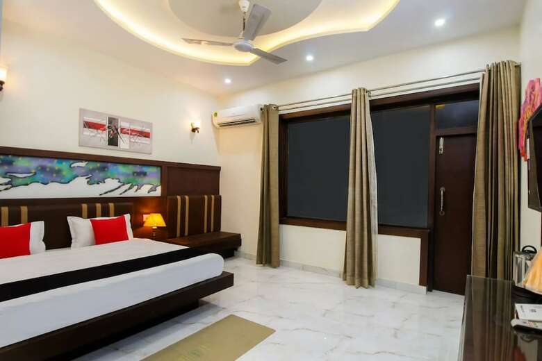 Hotel Basera