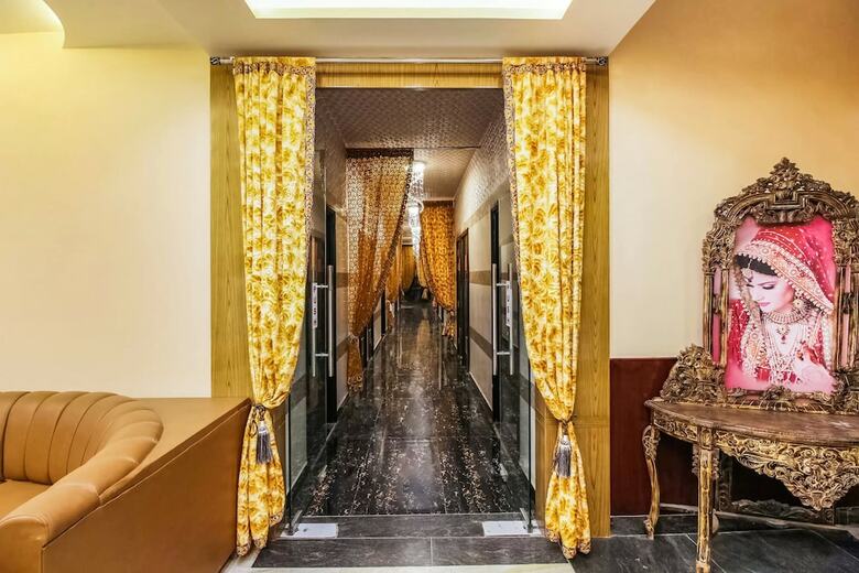 Hotel Basera