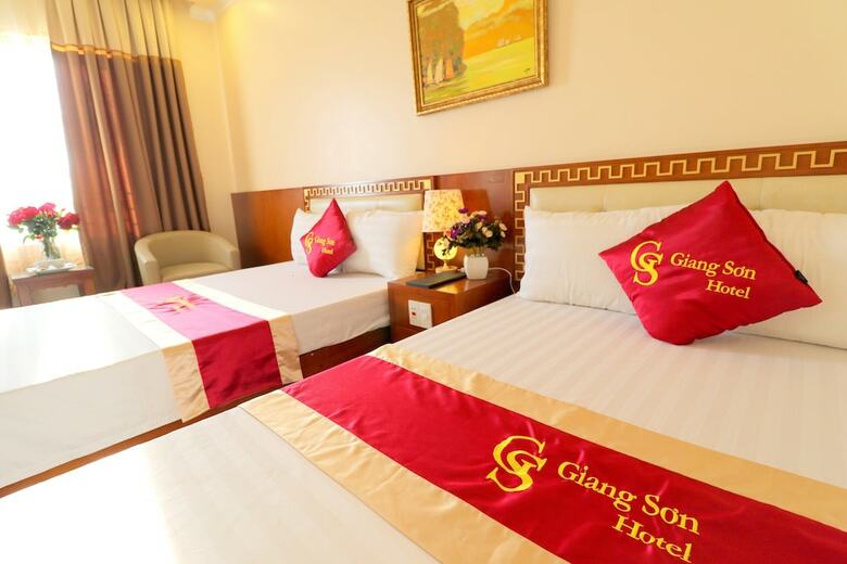 Giang Son Sea View Hotel