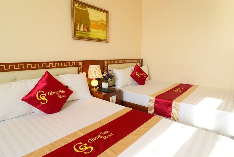 Giang Son Sea View Hotel