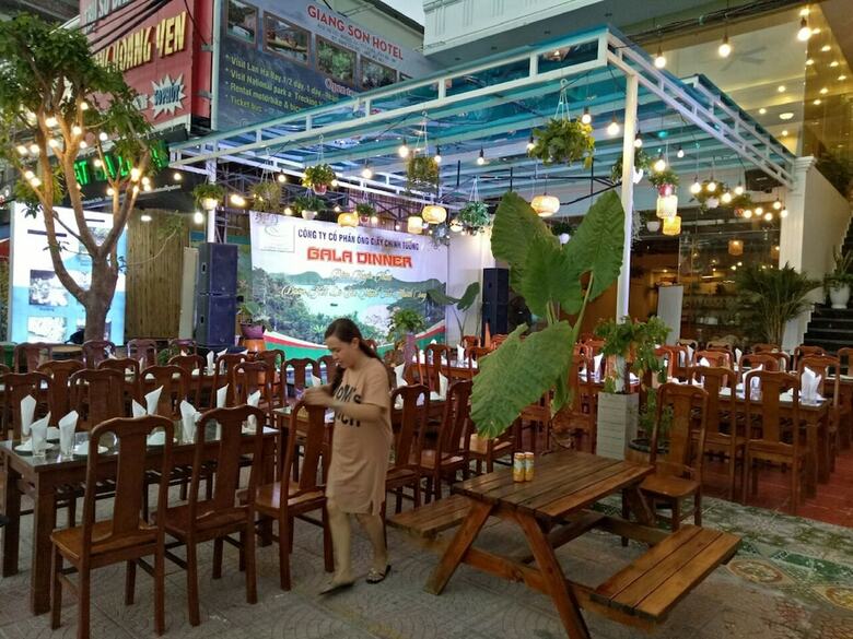 Giang Son Sea View Hotel