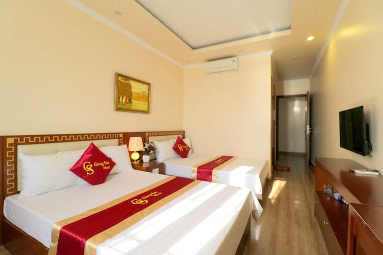 Giang Son Sea View Hotel