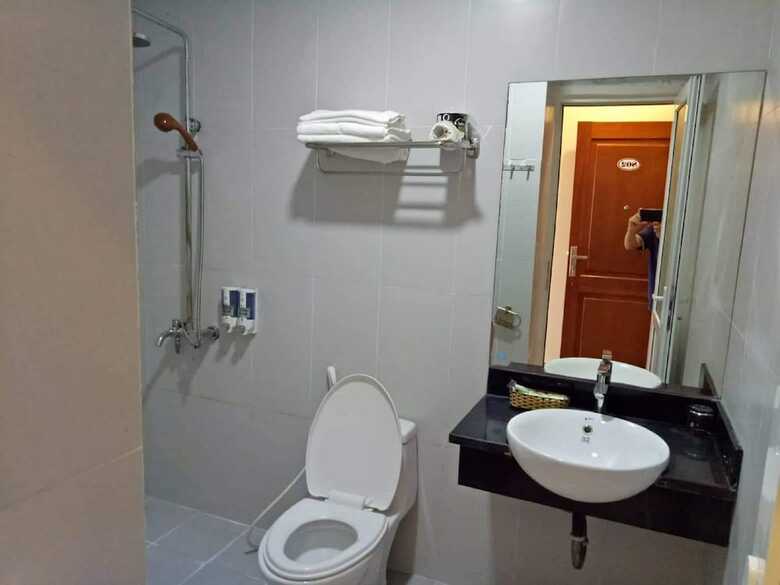 Giang Son Sea View Hotel
