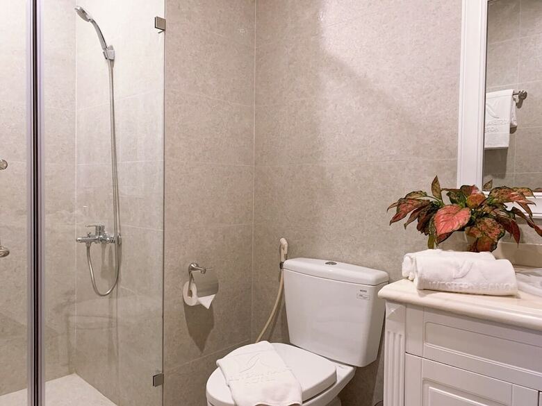 Western Hanoi Apartment - The Emerald