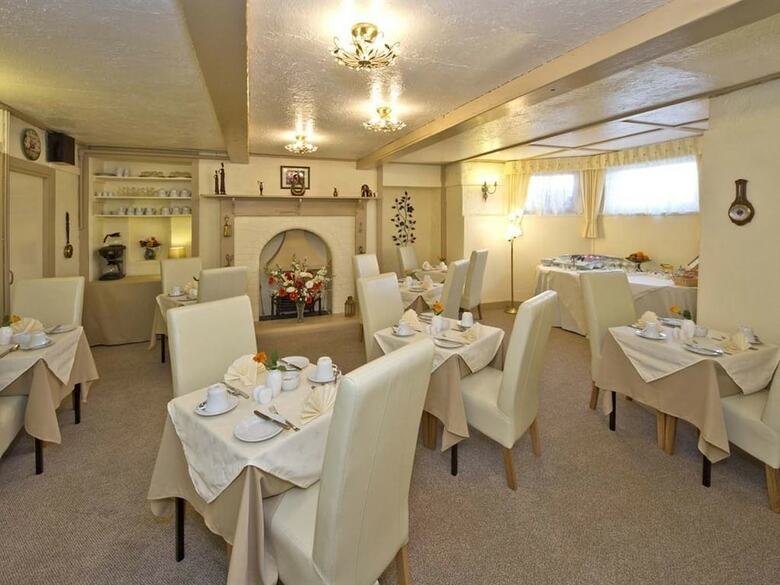 Hotel The Briars Guesthouse