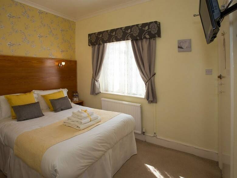 Hotel The Briars Guesthouse