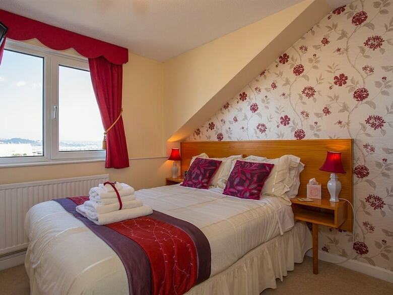 Hotel The Briars Guesthouse
