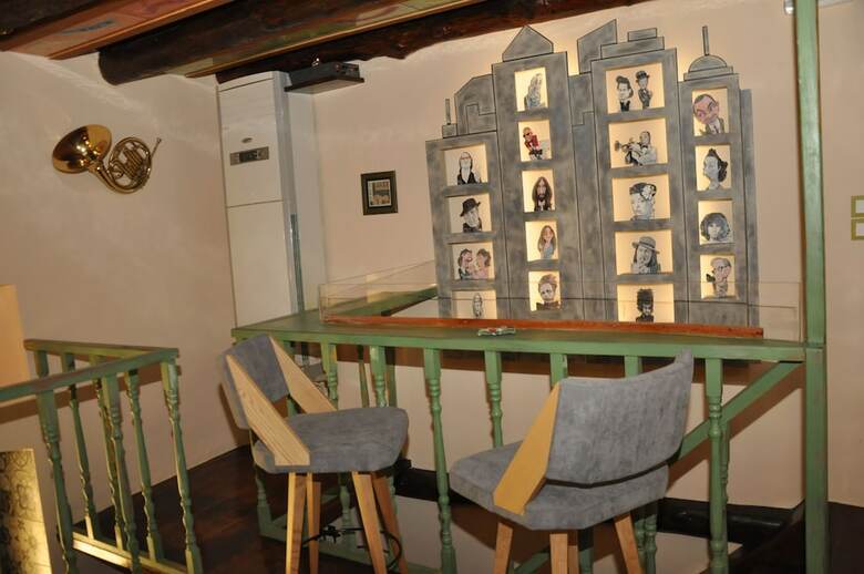 Apartamentos Odos Oneiron