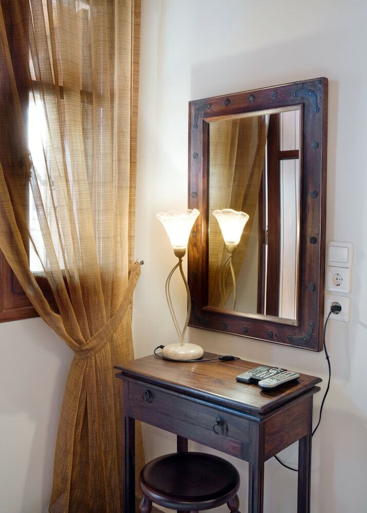 Apartamentos Odos Oneiron