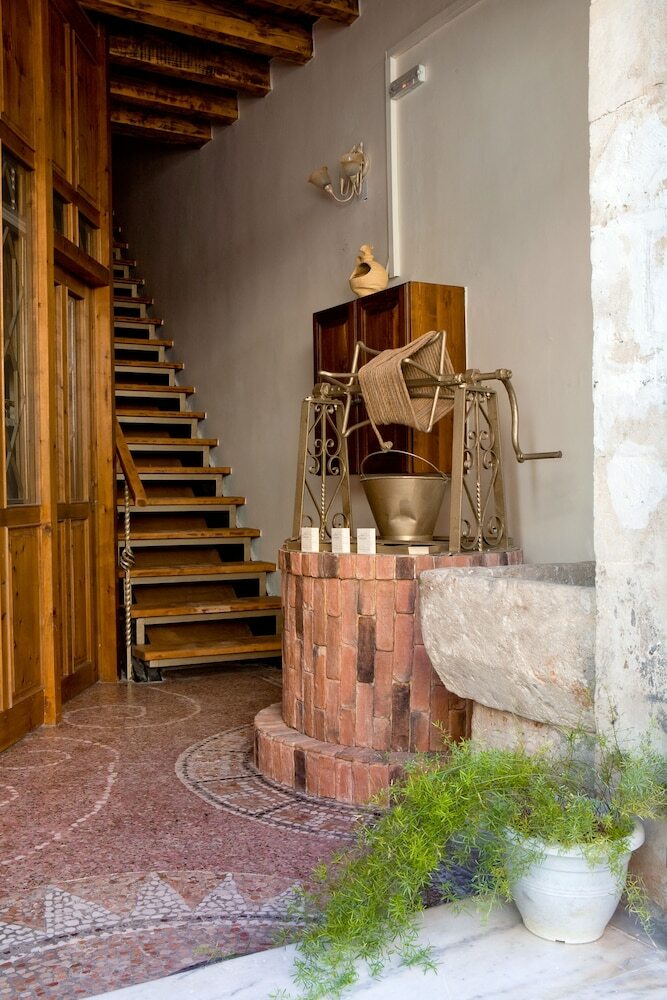 Apartamentos Odos Oneiron