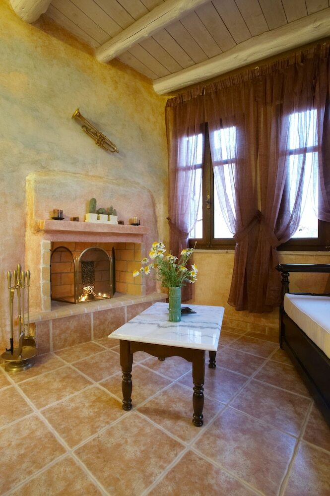 Apartamentos Odos Oneiron