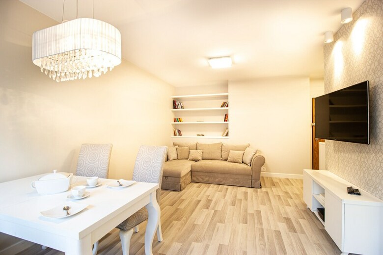 Ursynow Apartment With Garden