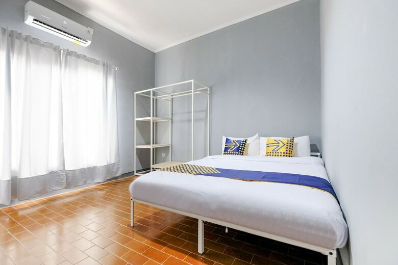Hotel Spot On 2281 Omajo