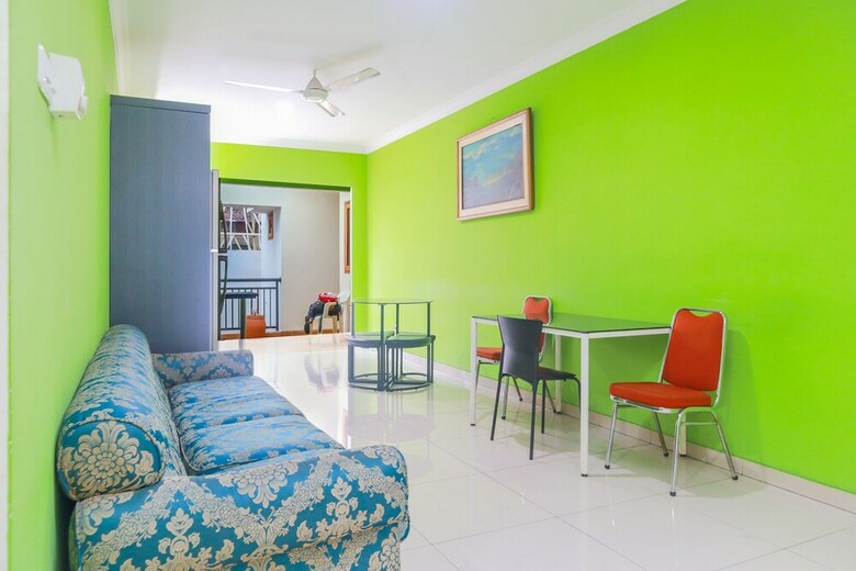 Hotel Oyo 2196 Ss Homes