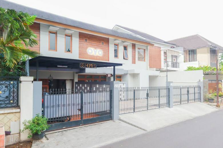 Hotel Oyo 2196 Ss Homes