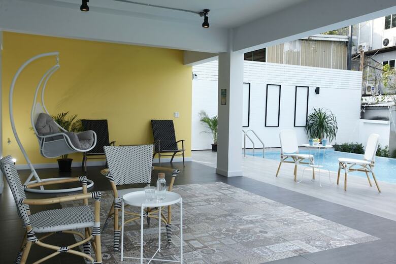 Port Canary Hotel