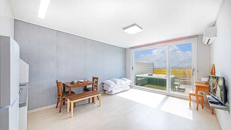 The Sky Pool Villa