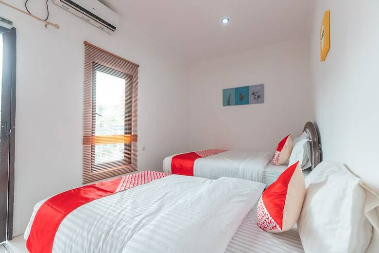 Hotel Oyo 2229 Dolfie Residence