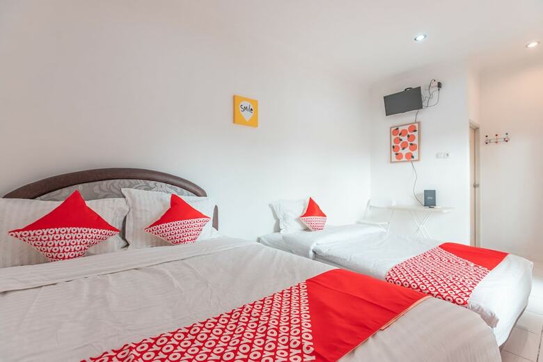 Hotel Oyo 2229 Dolfie Residence