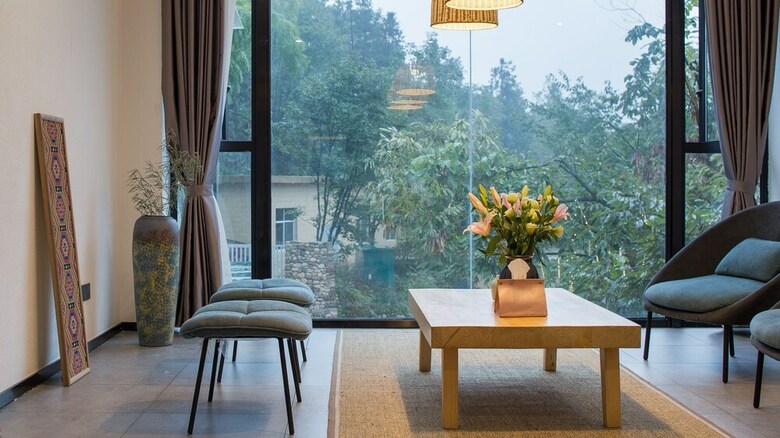 Floral Lux Hotel Zhi She Zi Li