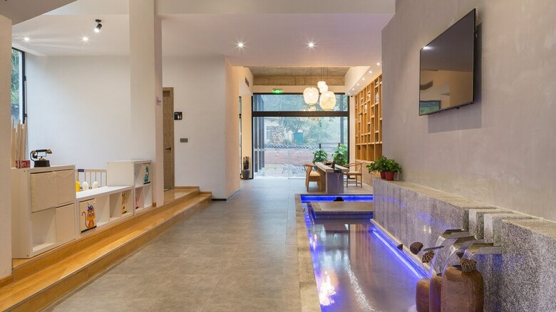 Floral Lux Hotel Zhi She Zi Li