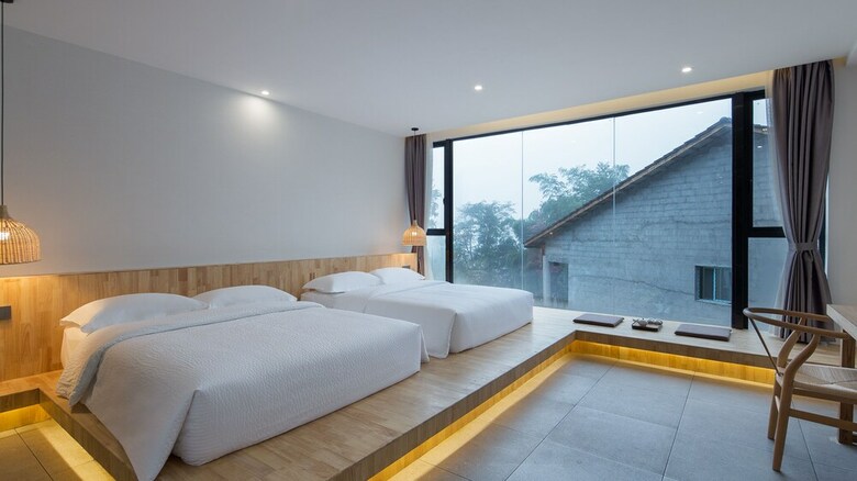 Floral Lux Hotel Zhi She Zi Li