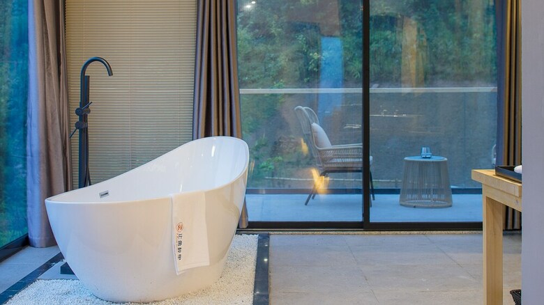 Floral Lux Hotel Zhi She Zi Li